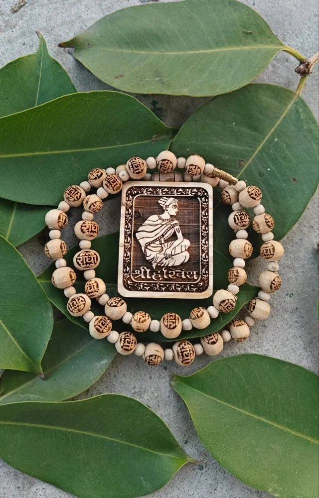 Shree harivansh mahaprabhu Tulsi locket with radha tulsi beads