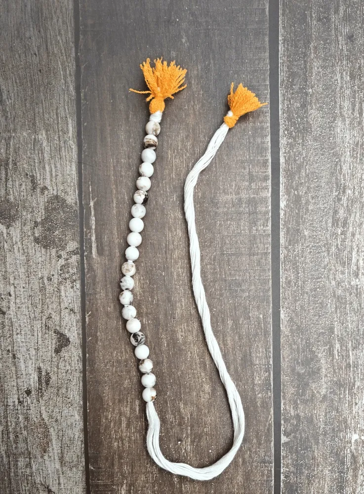 White Glass Stone Sakshi Mala