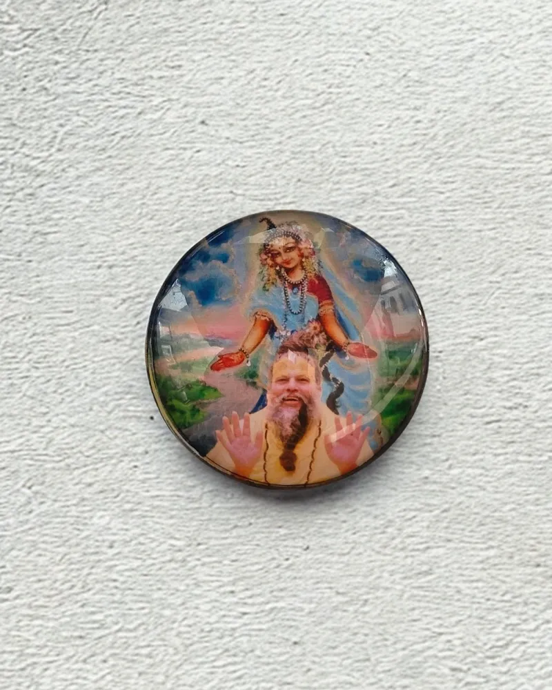Premanandji Maharaj Glass Magnet