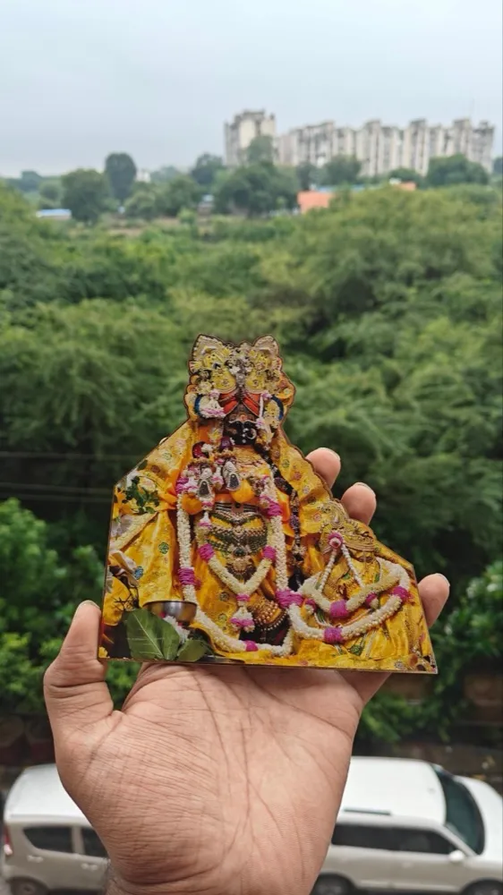 Radhavallabh Ji Wooden Cutout